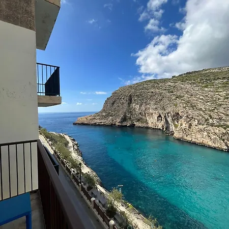 Seafront With Amazing Sunset View Apartment