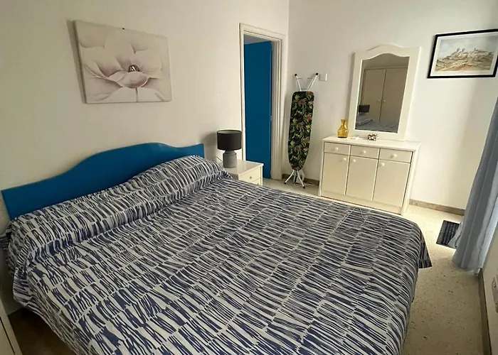 Seafront With Amazing Sunset View Διαμέρισμα *