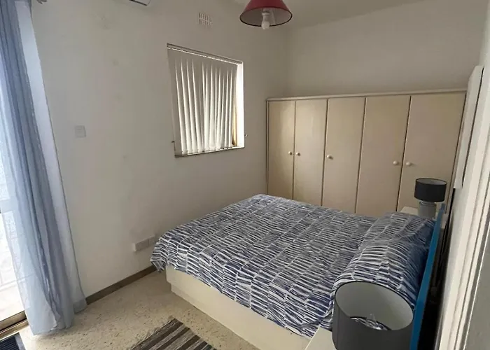 Διαμέρισμα Seafront With Amazing Sunset View