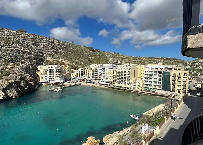 Seafront With Amazing Sunset View Apartamento