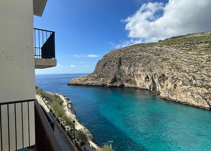 Seafront With Amazing Sunset View Apartamento