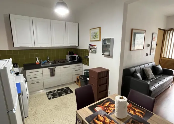 Διαμέρισμα Seafront With Amazing Sunset View